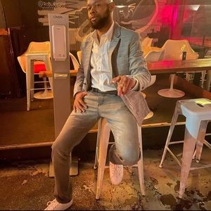 Meet your Posher, Clinton